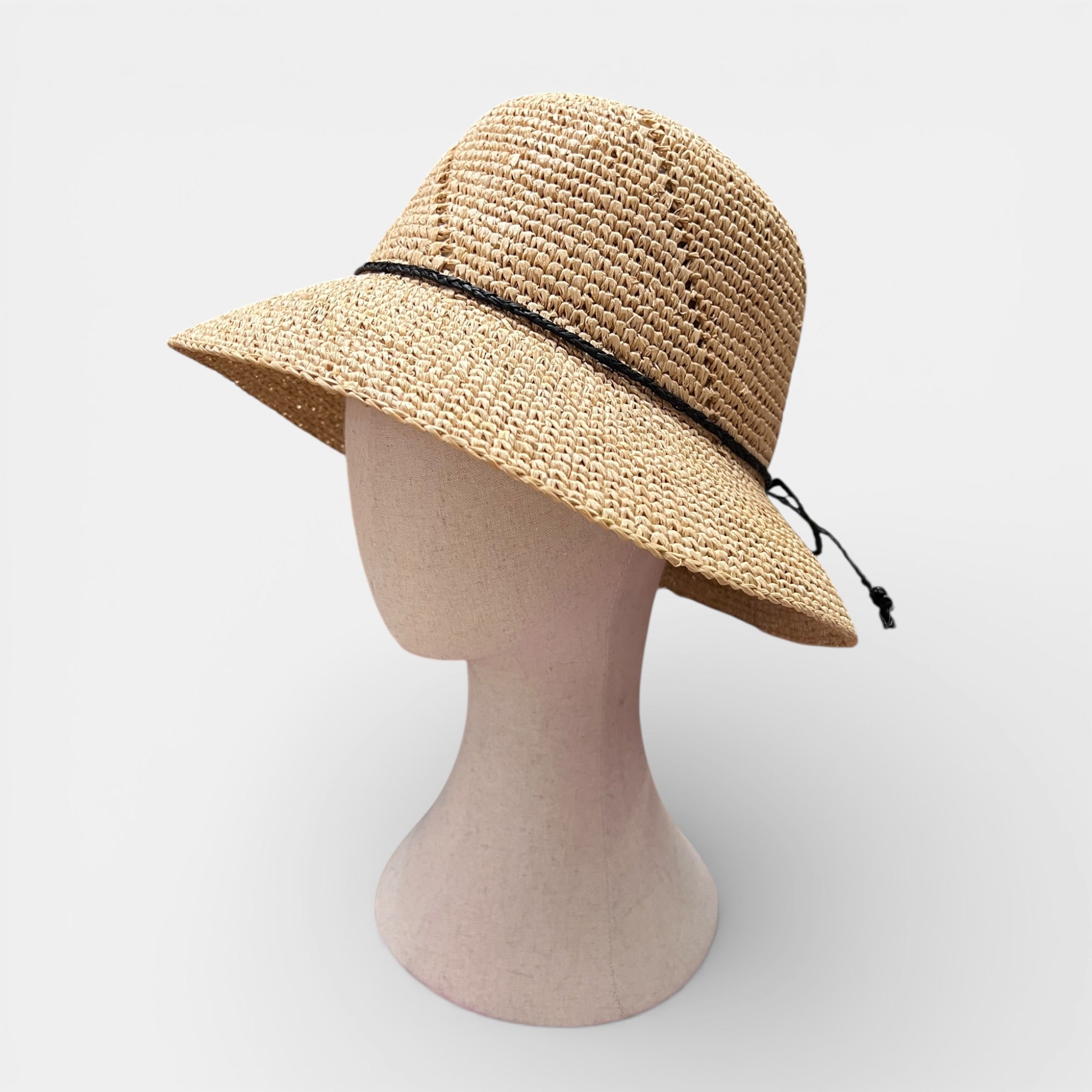 Cappello Cloche In Paglia Intrecciata Con Cordino - Cappelleria Bacca