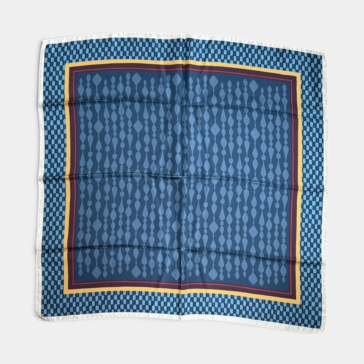 Foulard Quadrato In Tessuto Twill Di Pura Seta Di Gelso 70 x 70 cm - Cappelleria Bacca