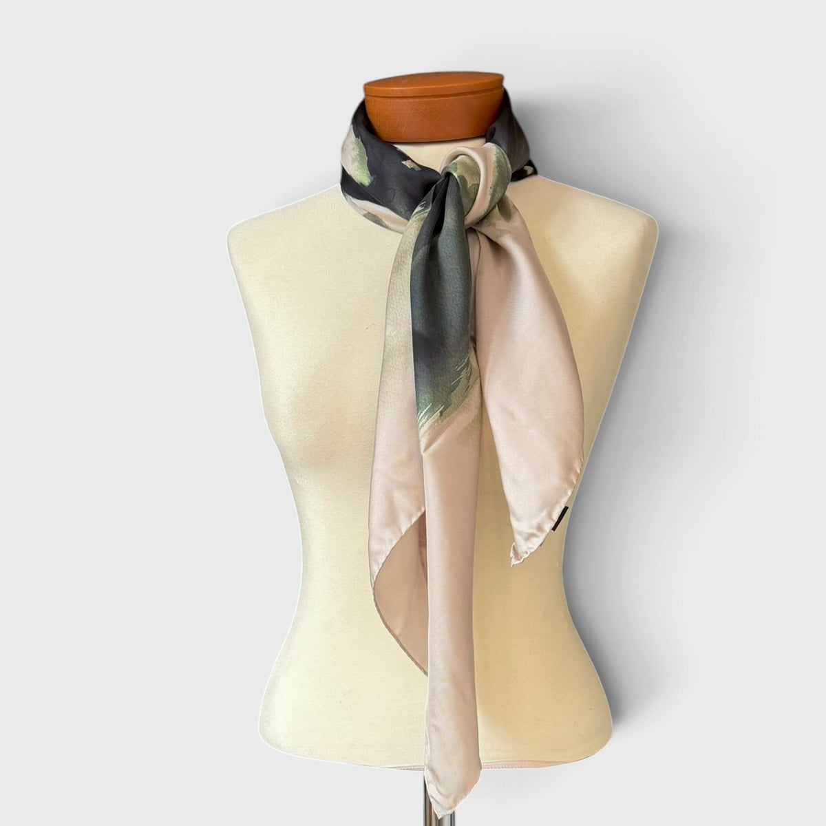 Foulard Quadrato In Chevron Di Pura Seta Di Gelso 90 x 90 cm - Cappelleria Bacca