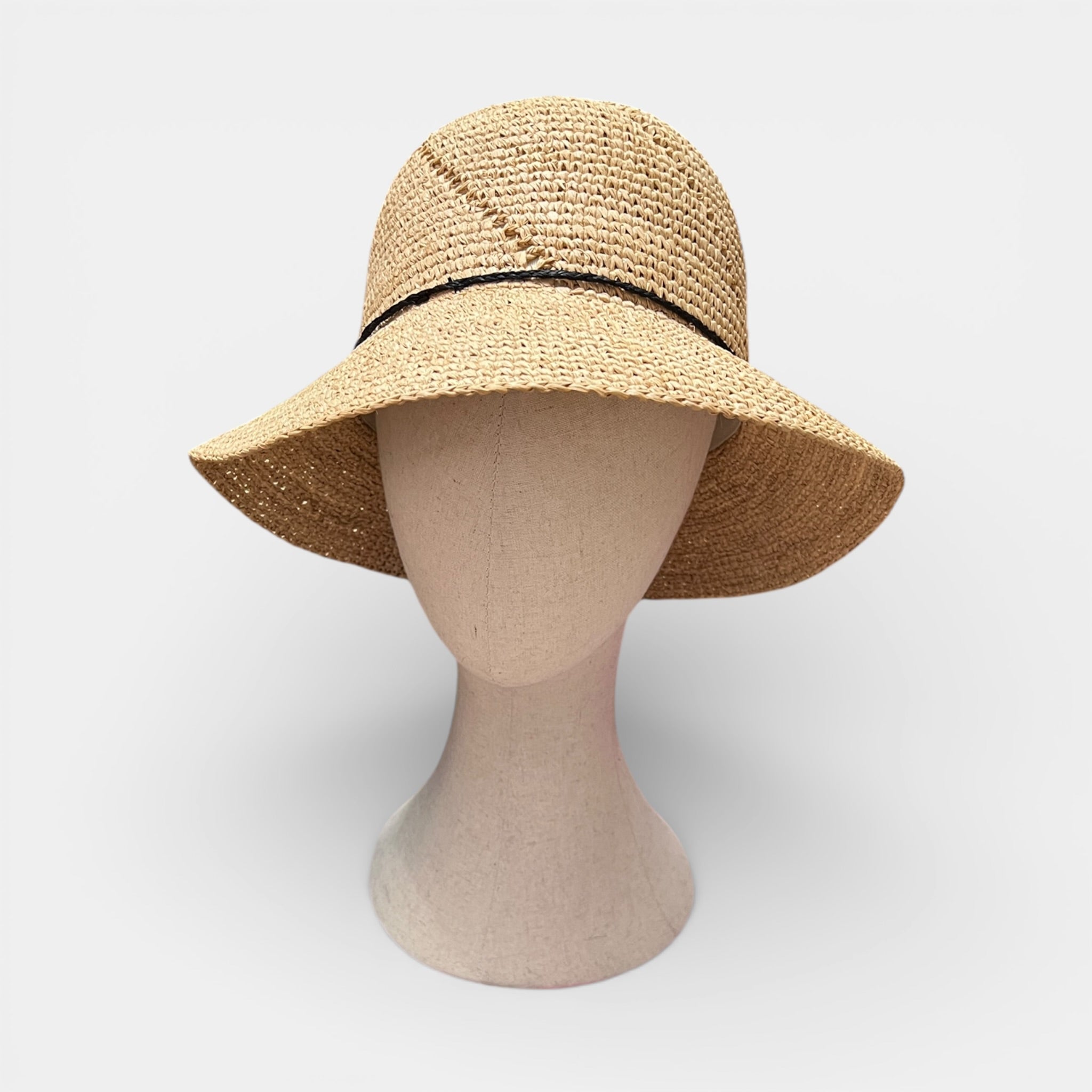 Cappello Cloche In Paglia Intrecciata Con Cordino - Cappelleria Bacca