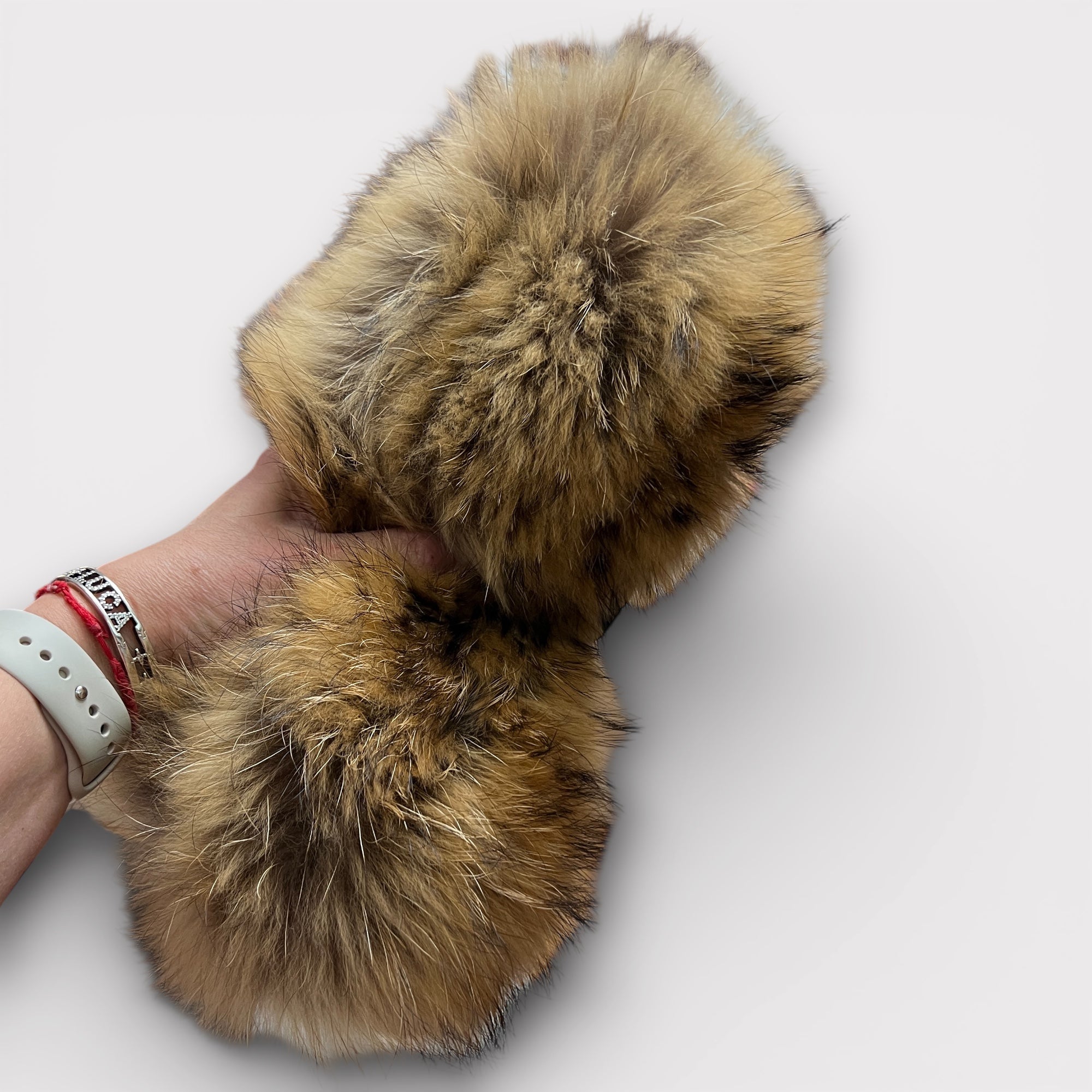 Colbacco Da Donna In Pelle E Pelliccia Di Raccoon - Cappelleria Bacca