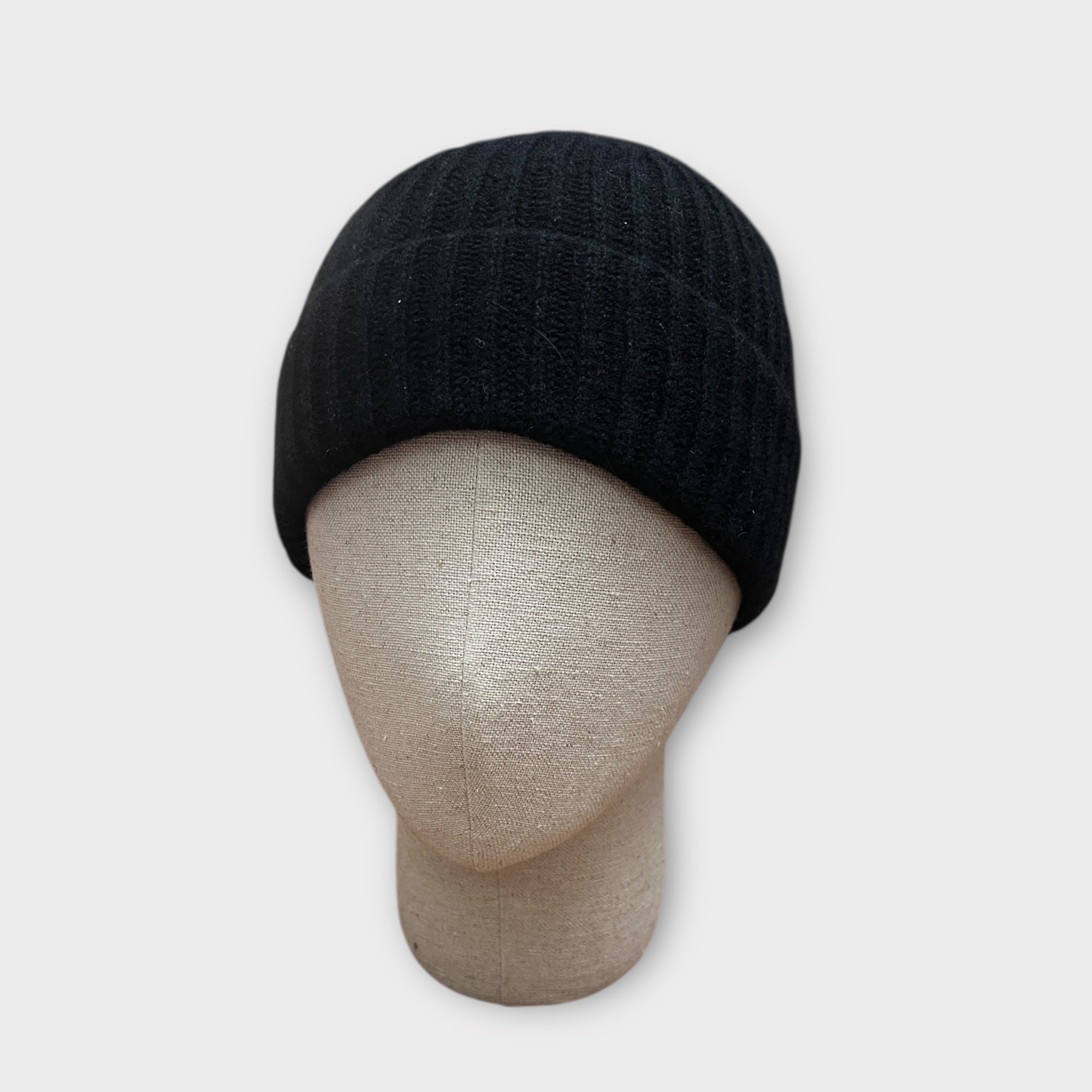 Berretto Con risvolto In Puro Cashmere Nero - Cappelleria Bacca