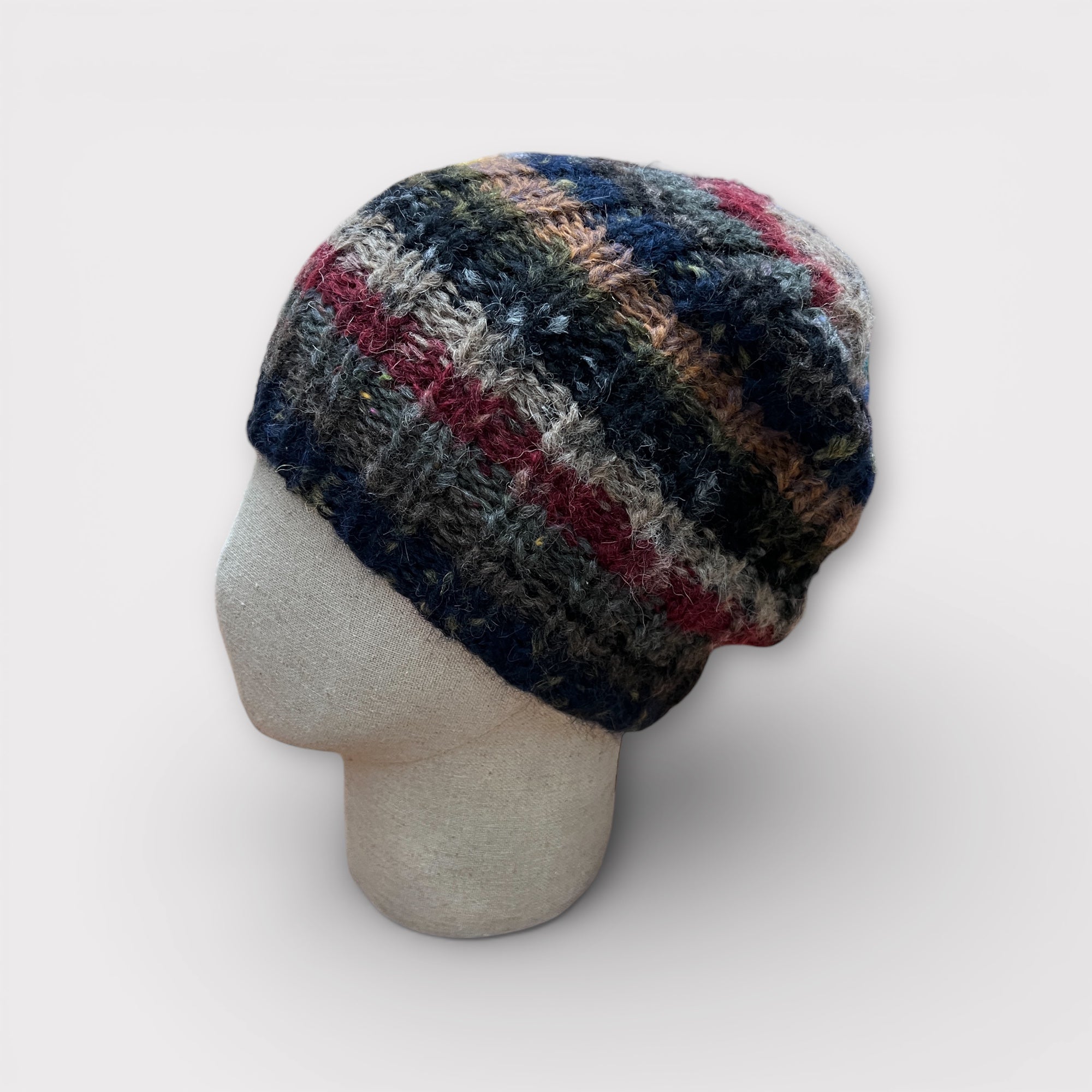 Berretto Beanie in Maglia di Lana Fatto a Mano Grevi - Cappelleria Bacca