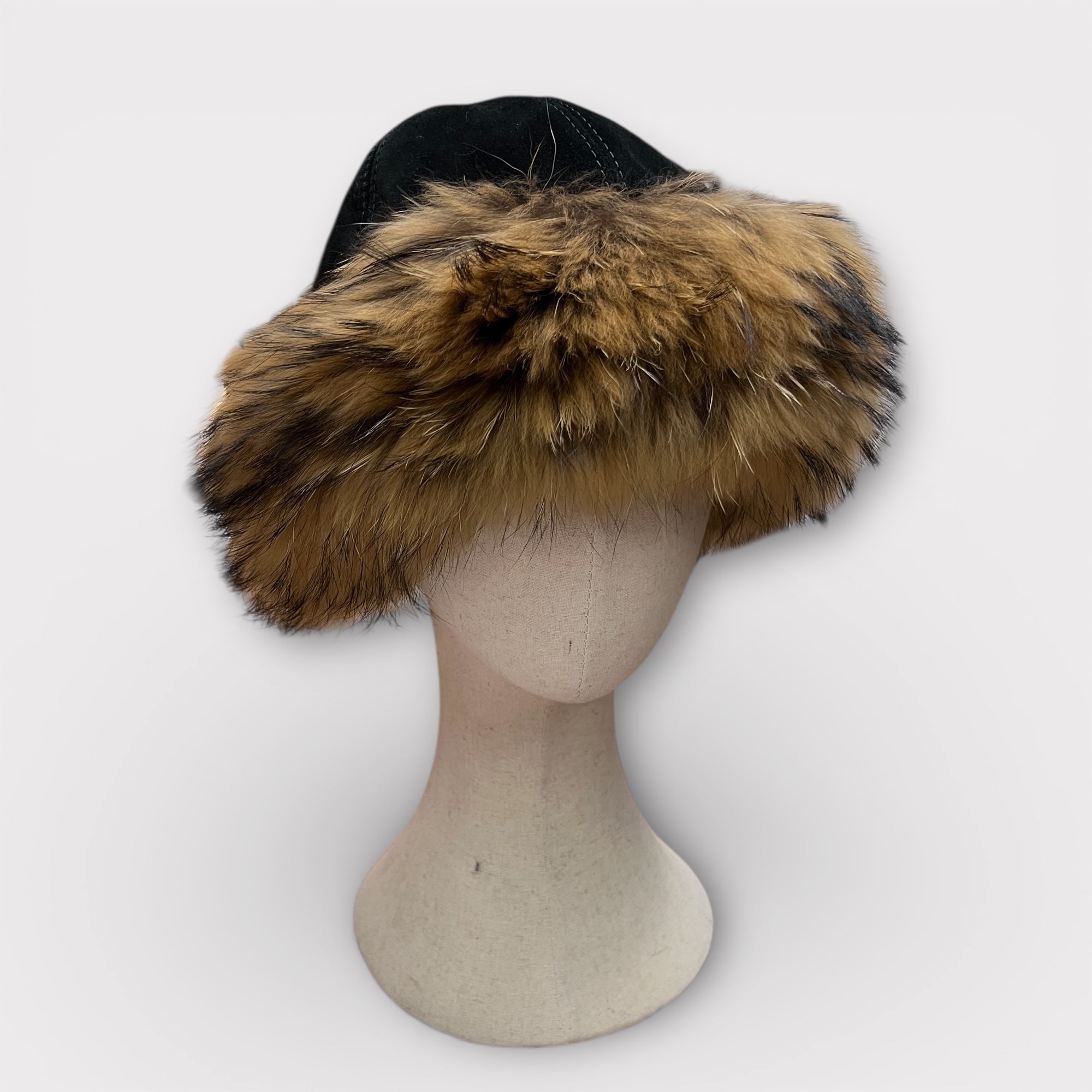 Colbacco Da Donna In Pelle E Pelliccia Di Raccoon - Cappelleria Bacca