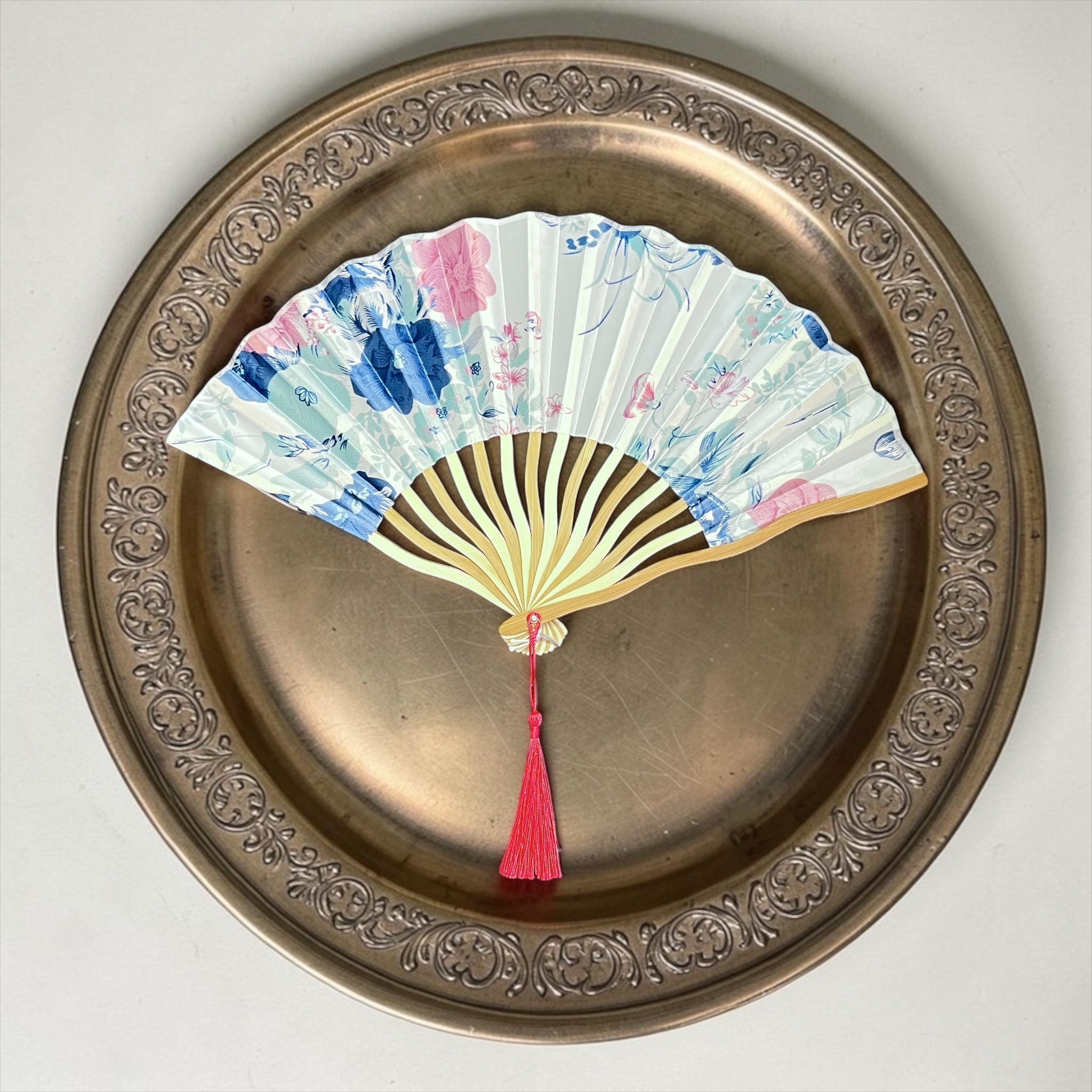 Ventaglio In Bamboo e Seta Fantasia Diam. 37 cm.