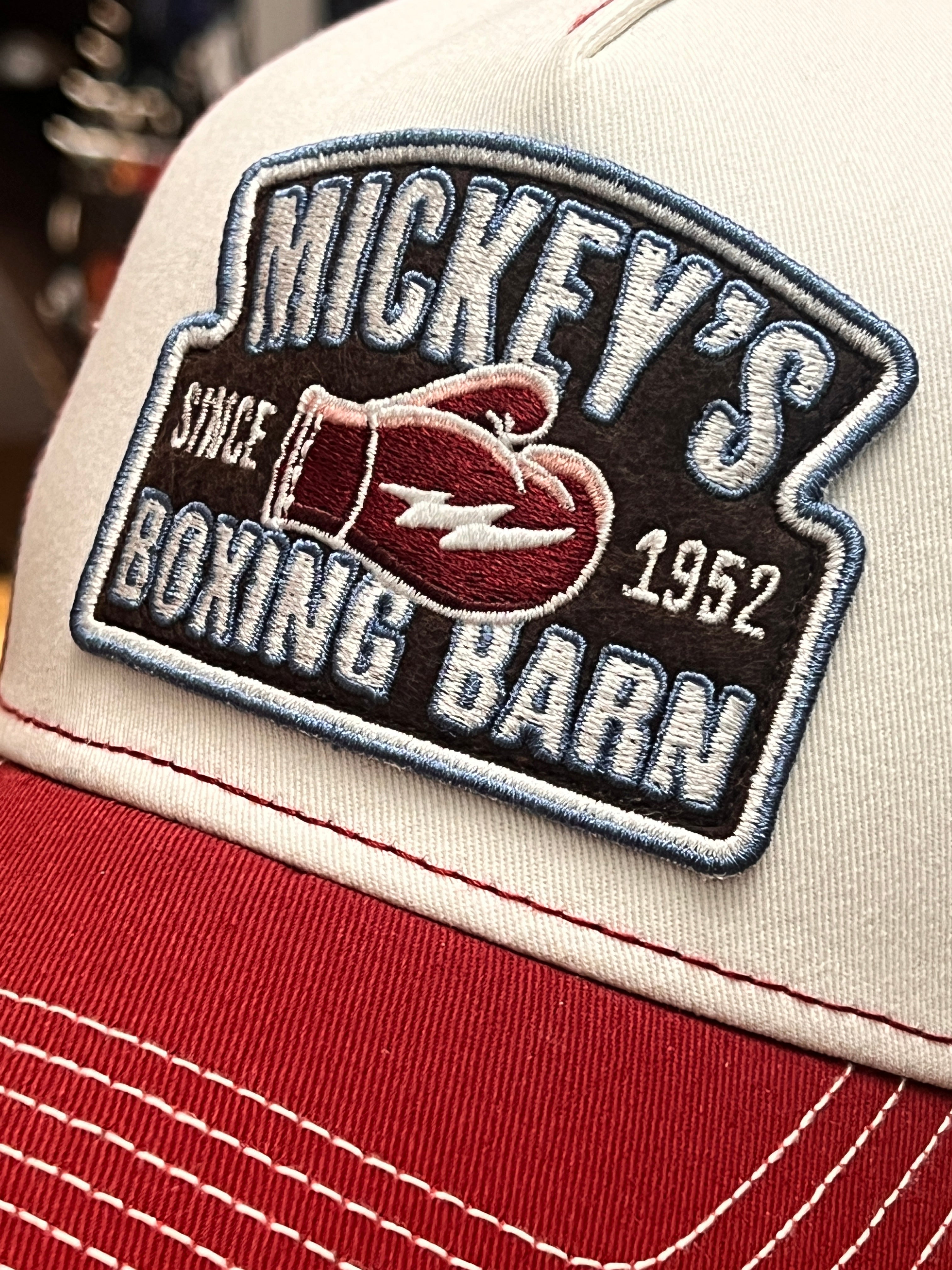 Cappellino Trucker Mickey's Boxing Barn