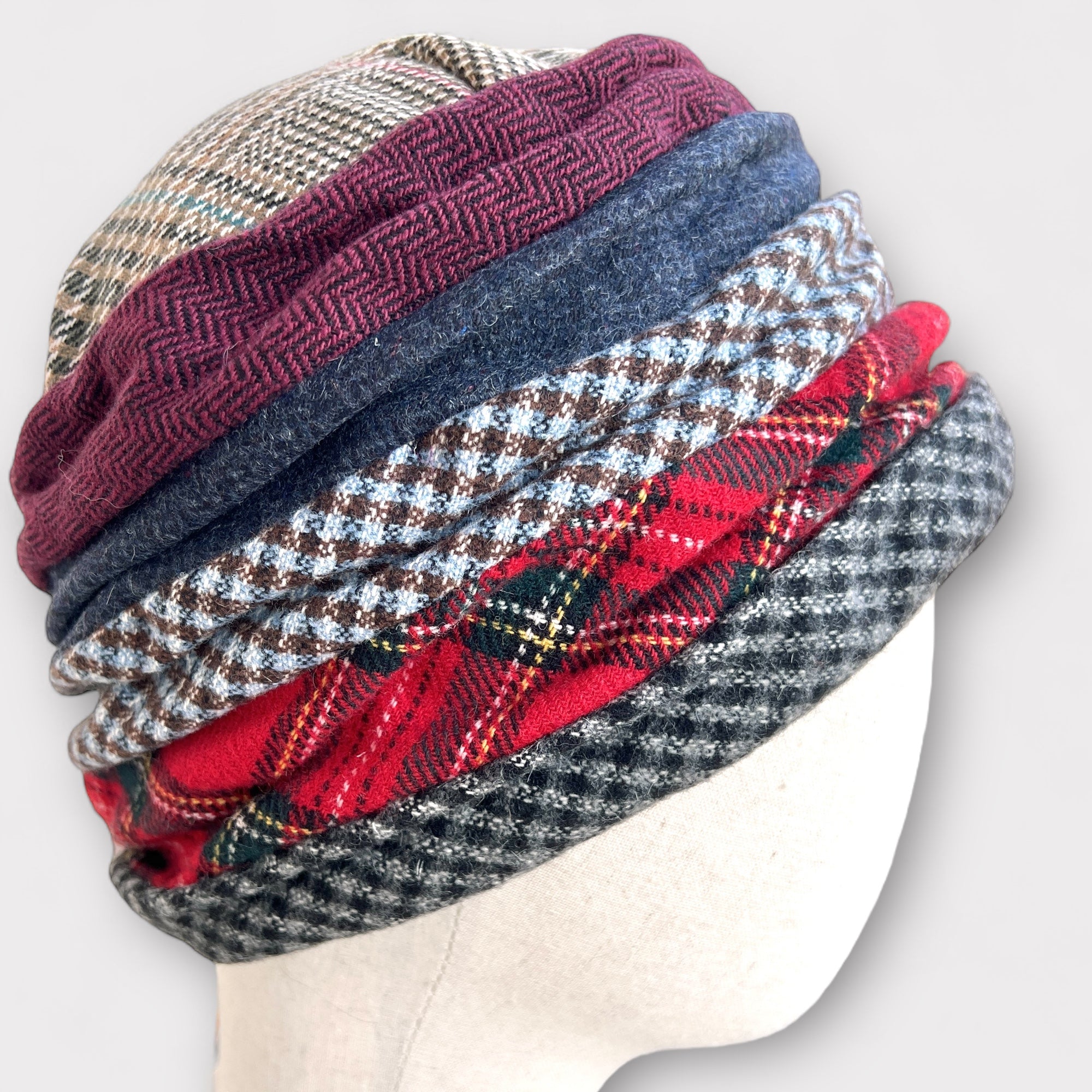 Cappello Toque Donna Invernale In Tessuto Tartan Patchwork Grevi - Cappelleria Bacca