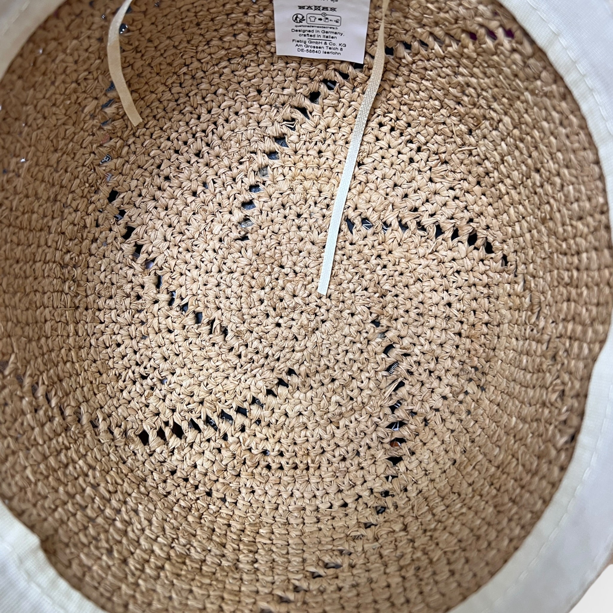 Cappello Cloche In Paglia Intrecciata Con Cordino - Cappelleria Bacca