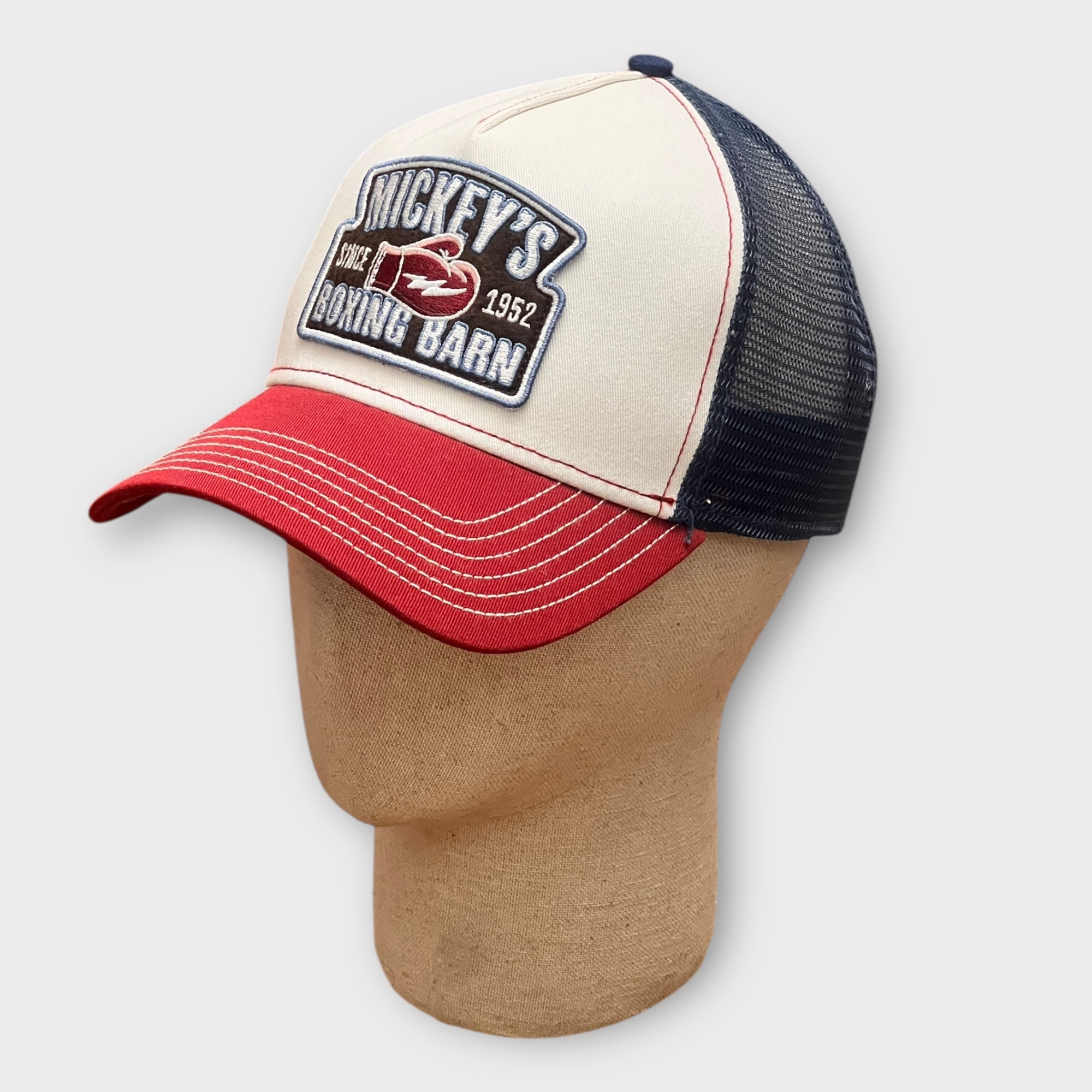 Cappellino Trucker Mickey's Boxing Barn