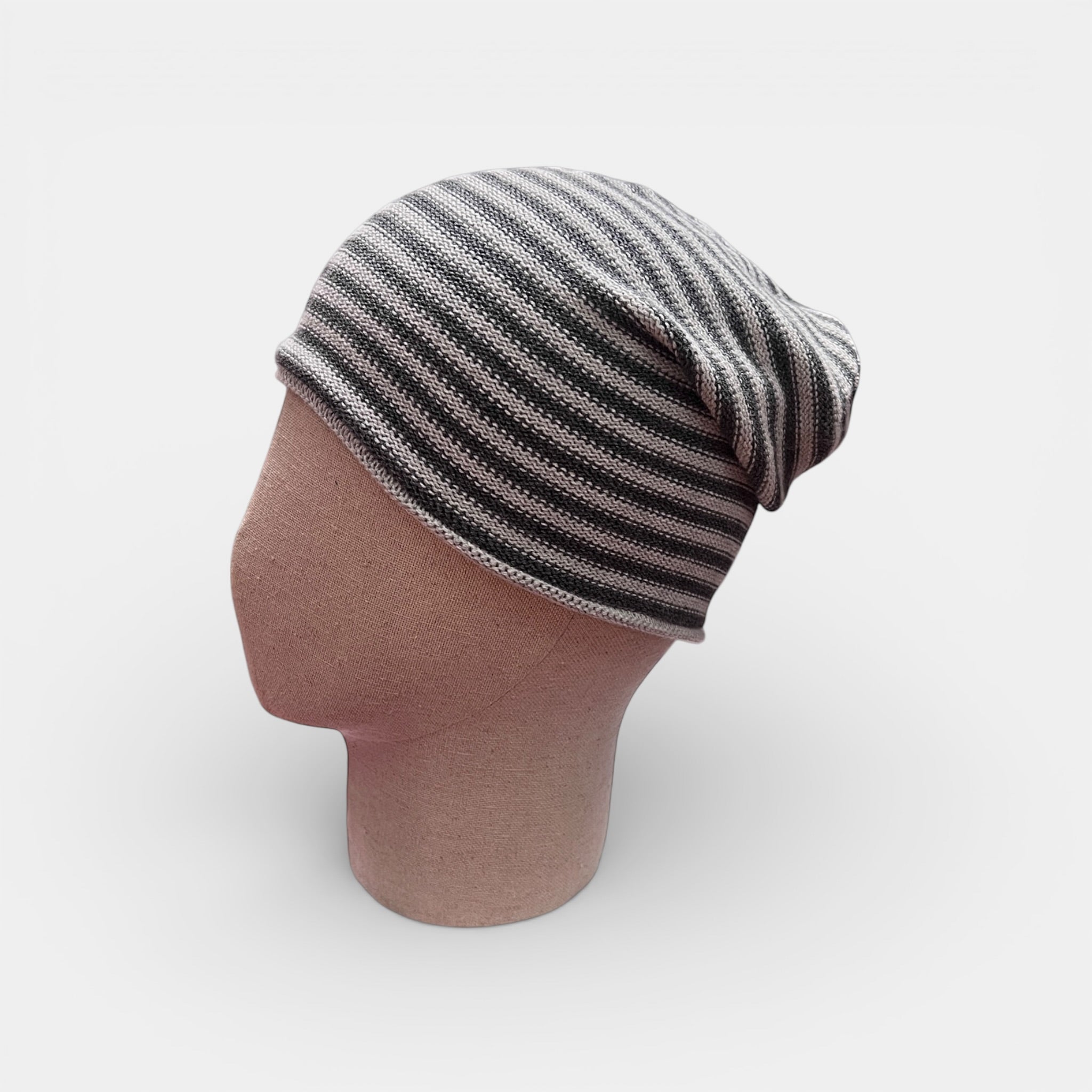 Berretto Beanie Cascante in Cotone Organico a Righe Unisex - Cappelleria Bacca