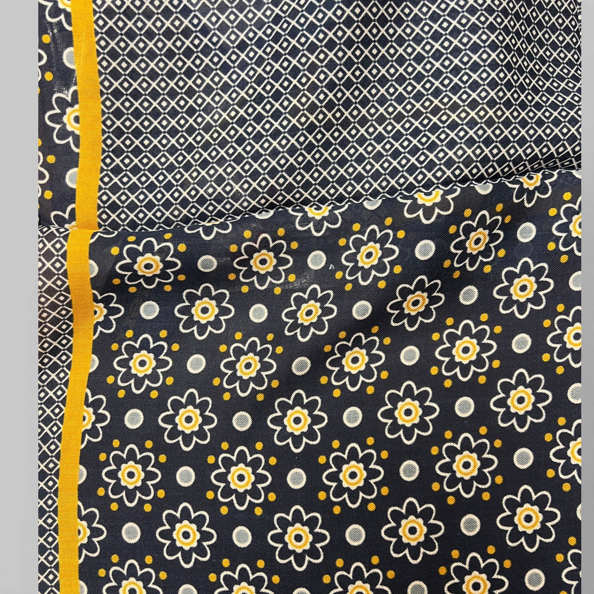 Sciarpa Estiva Unisex 60x180 cm Con Motivo Fiori - Cappelleria Bacca