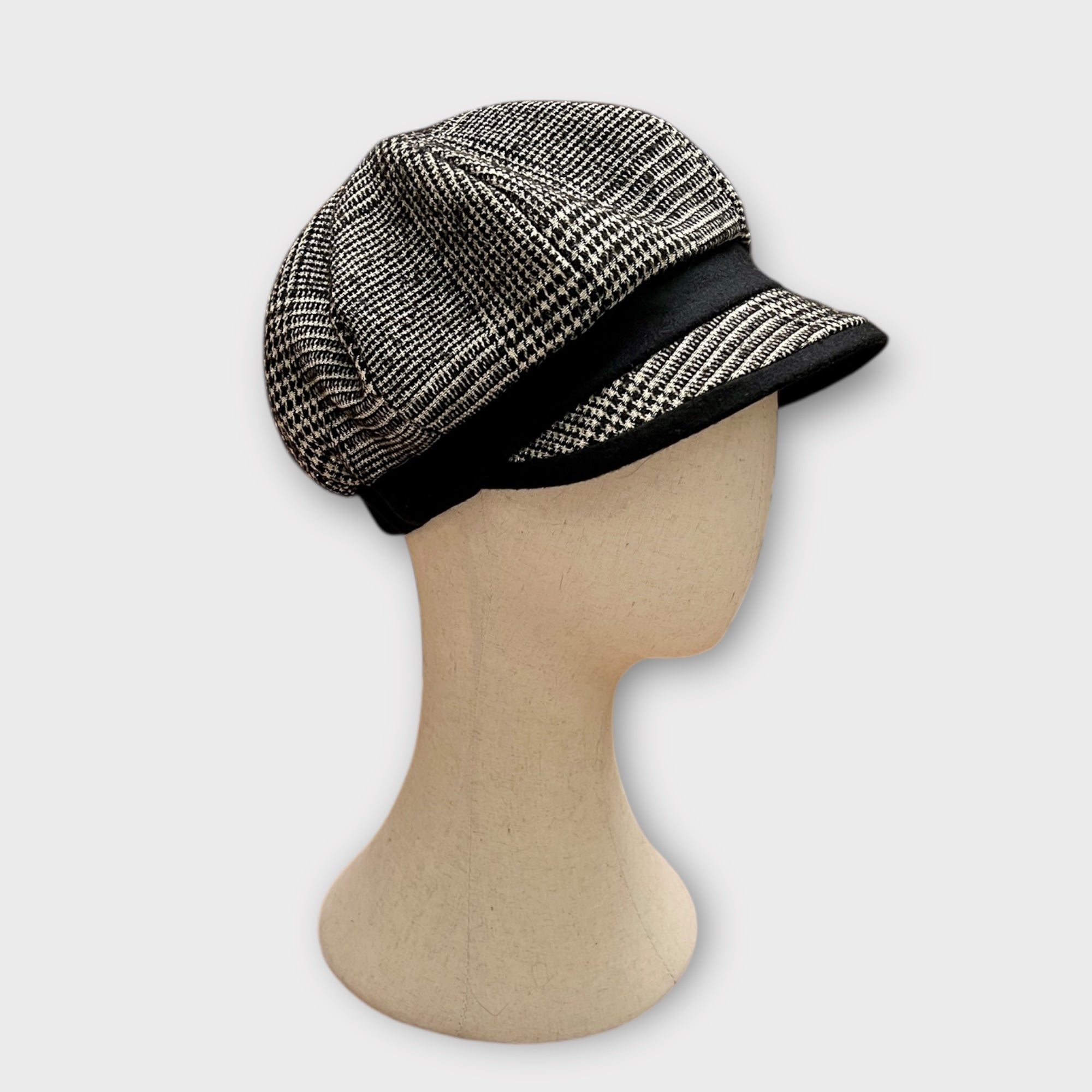 Cappello Invernale Donna Nero Monello Con Visiera - Cappelleria Bacca