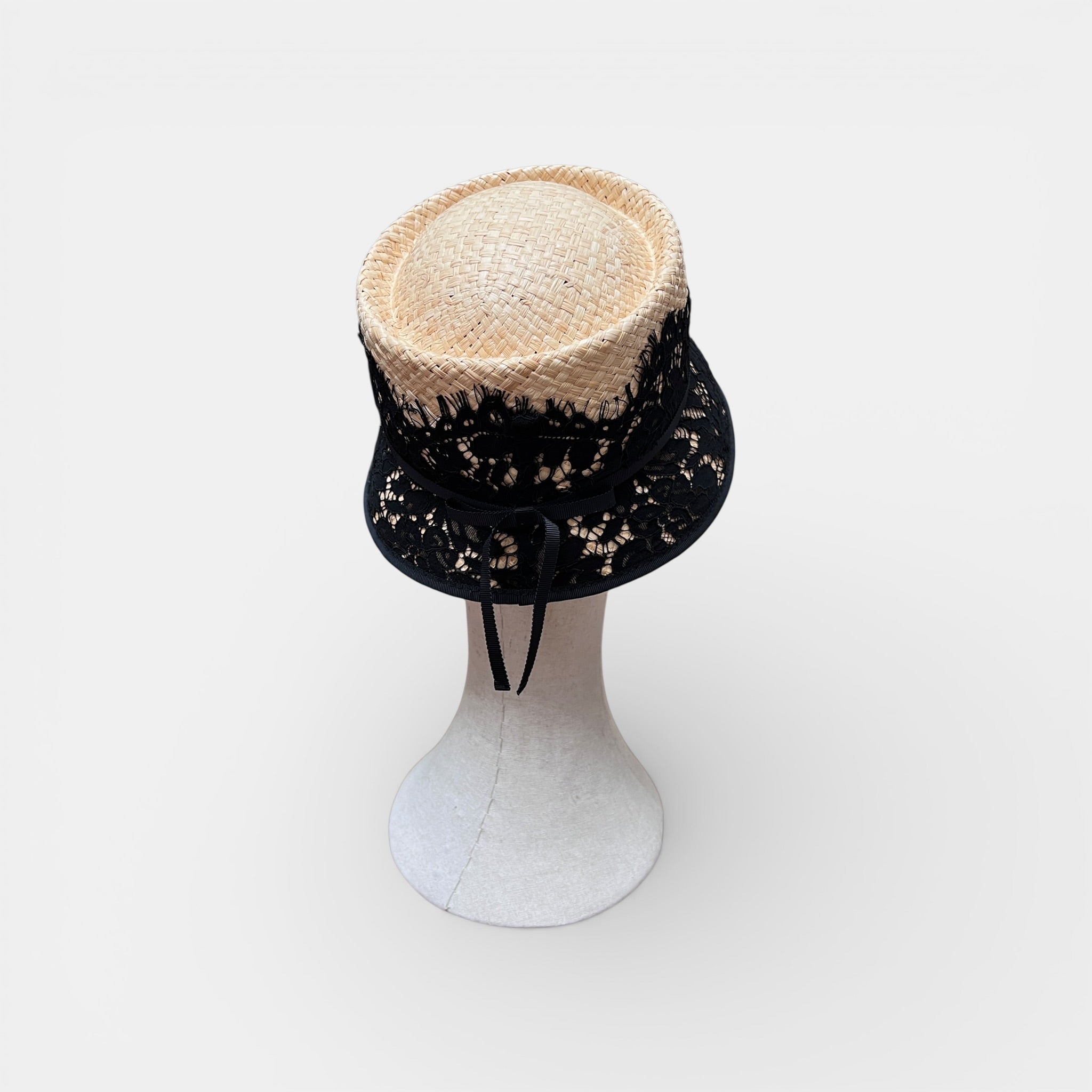Cappello Donna Estivo Cloche in Raffia e Pizzo - Cappelleria Bacca