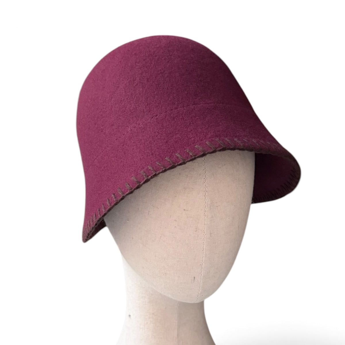 Cappello Donna Cloche Mod. Anni '30 In Feltro Di Lana Merino Idrorepellente E Pieghevole Con Ricamo