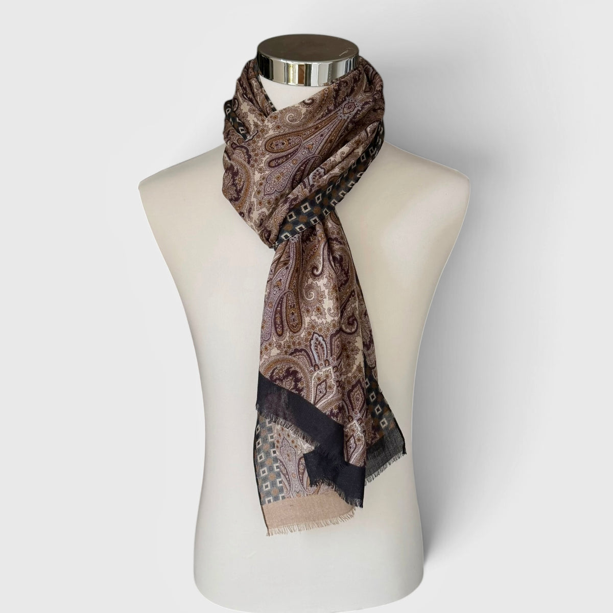 Sciarpa Uomo Invernale In Tessuto Sottile Di Pura Lana Disegno Cashmere 55x190 cm - Cappelleria Bacca