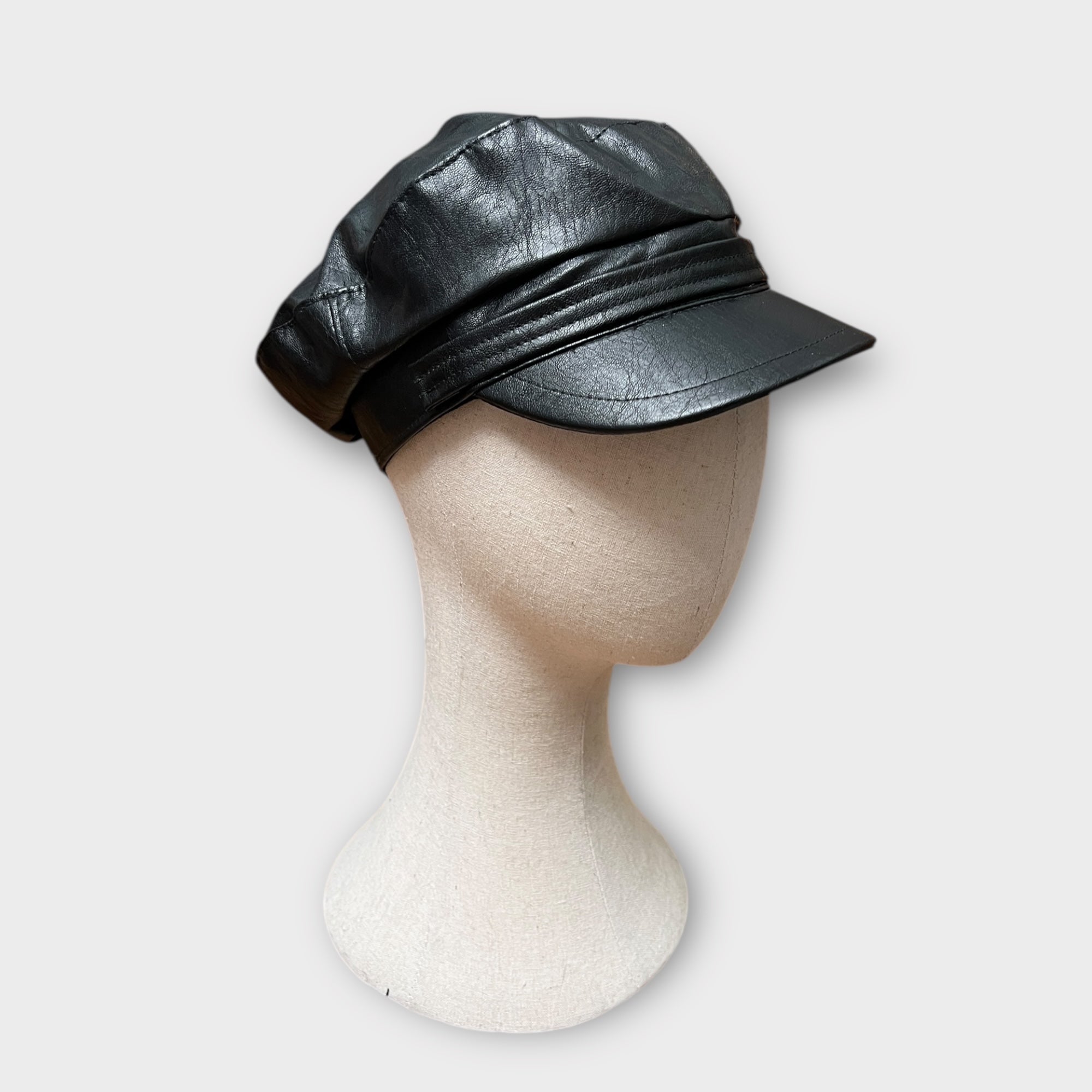 Cappello Unisex In Eco Pelle Con Visiera Jackie Stewart - Cappelleria Bacca