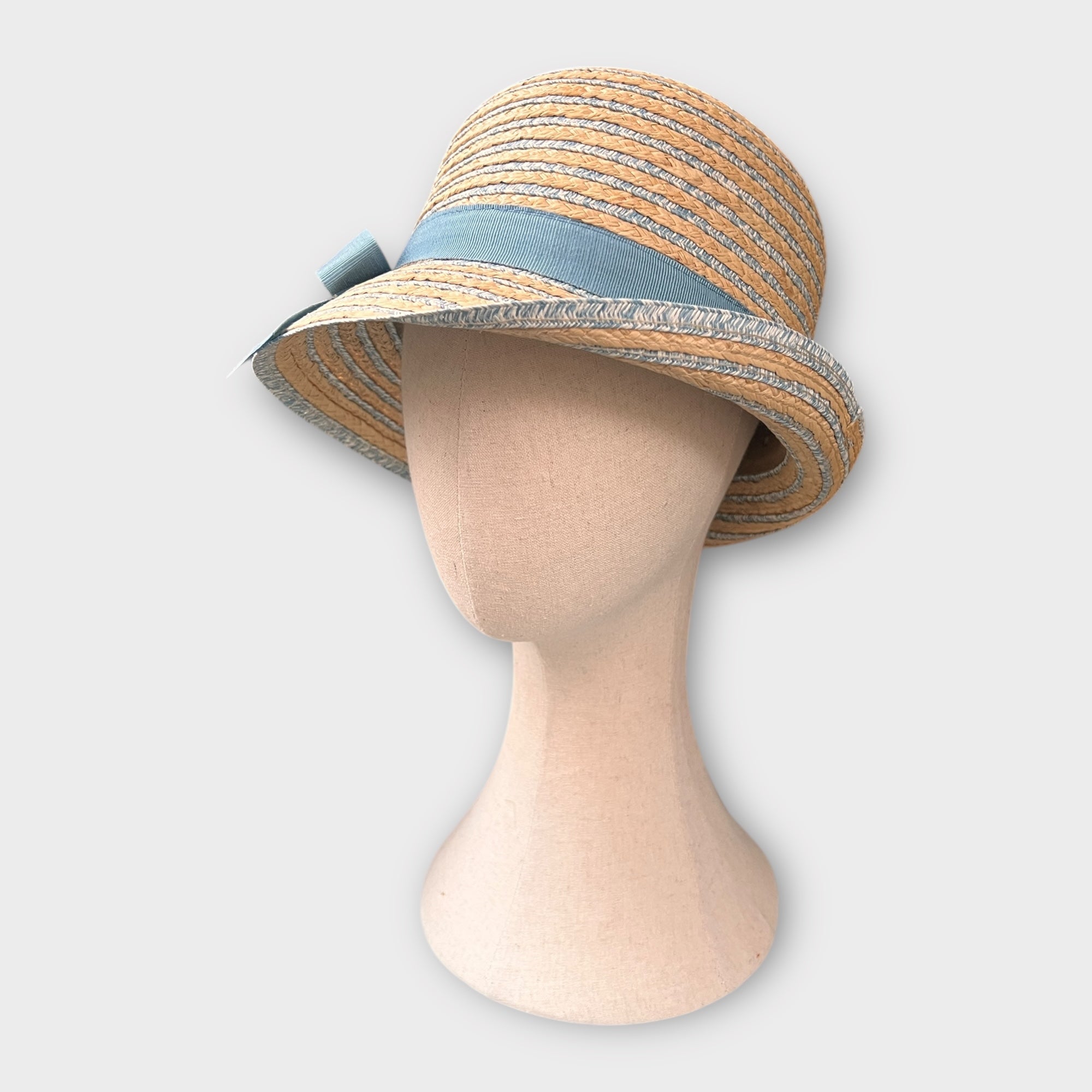 Cappello Estivo Cloche Asimmetrica In Paglia - Cappelleria Bacca