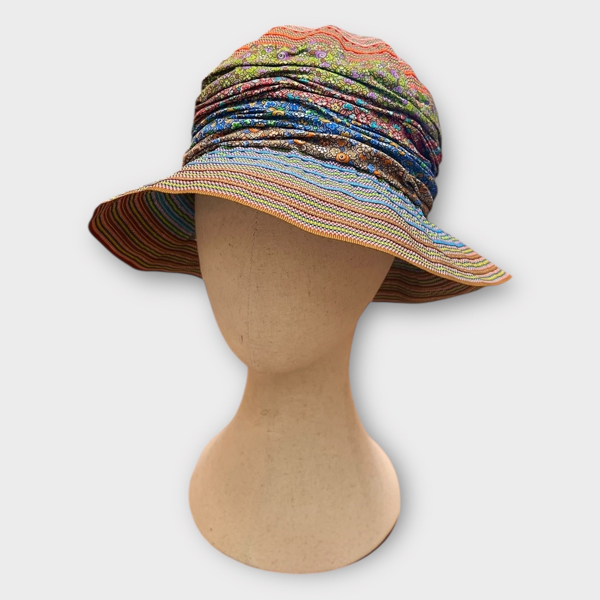 Cappello Estivo In Tessuto Liberty Patchwork Grevi - Cappelleria Bacca