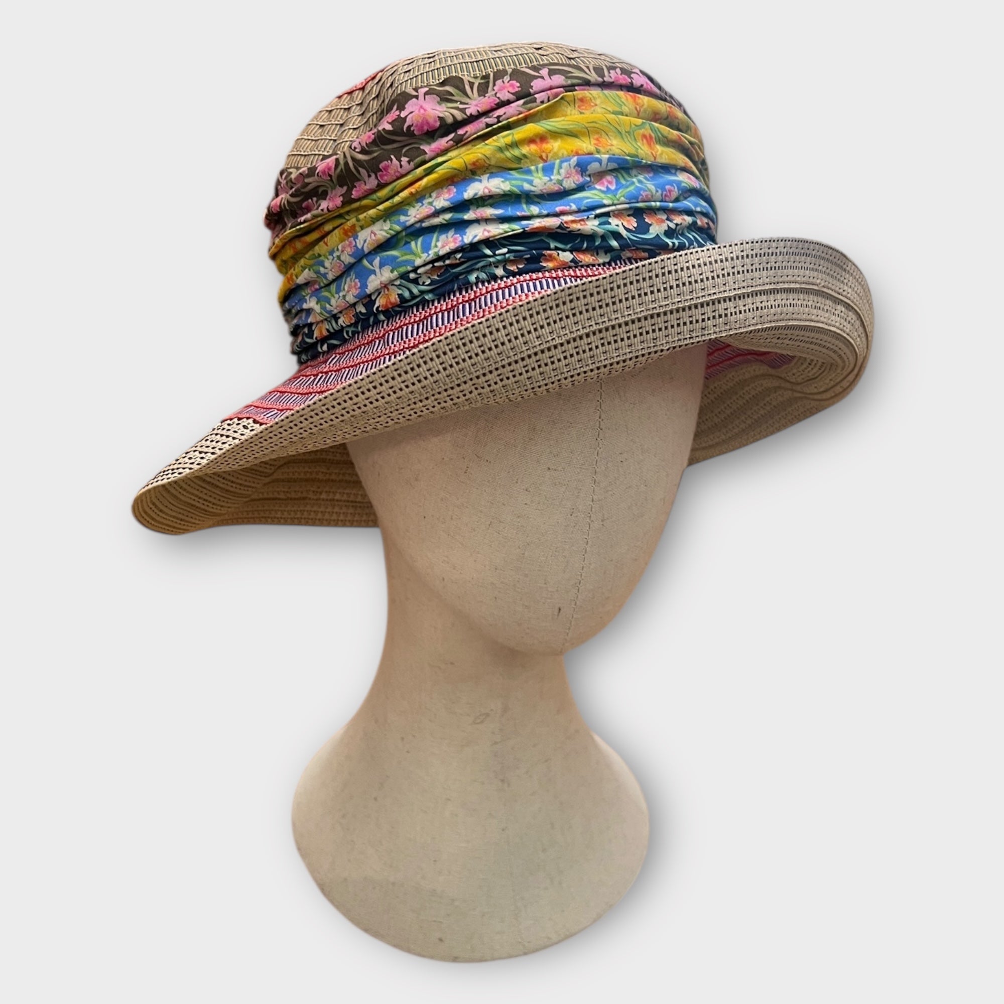 Cappello Estivo In Tessuto Liberty Patchwork Grevi - Cappelleria Bacca
