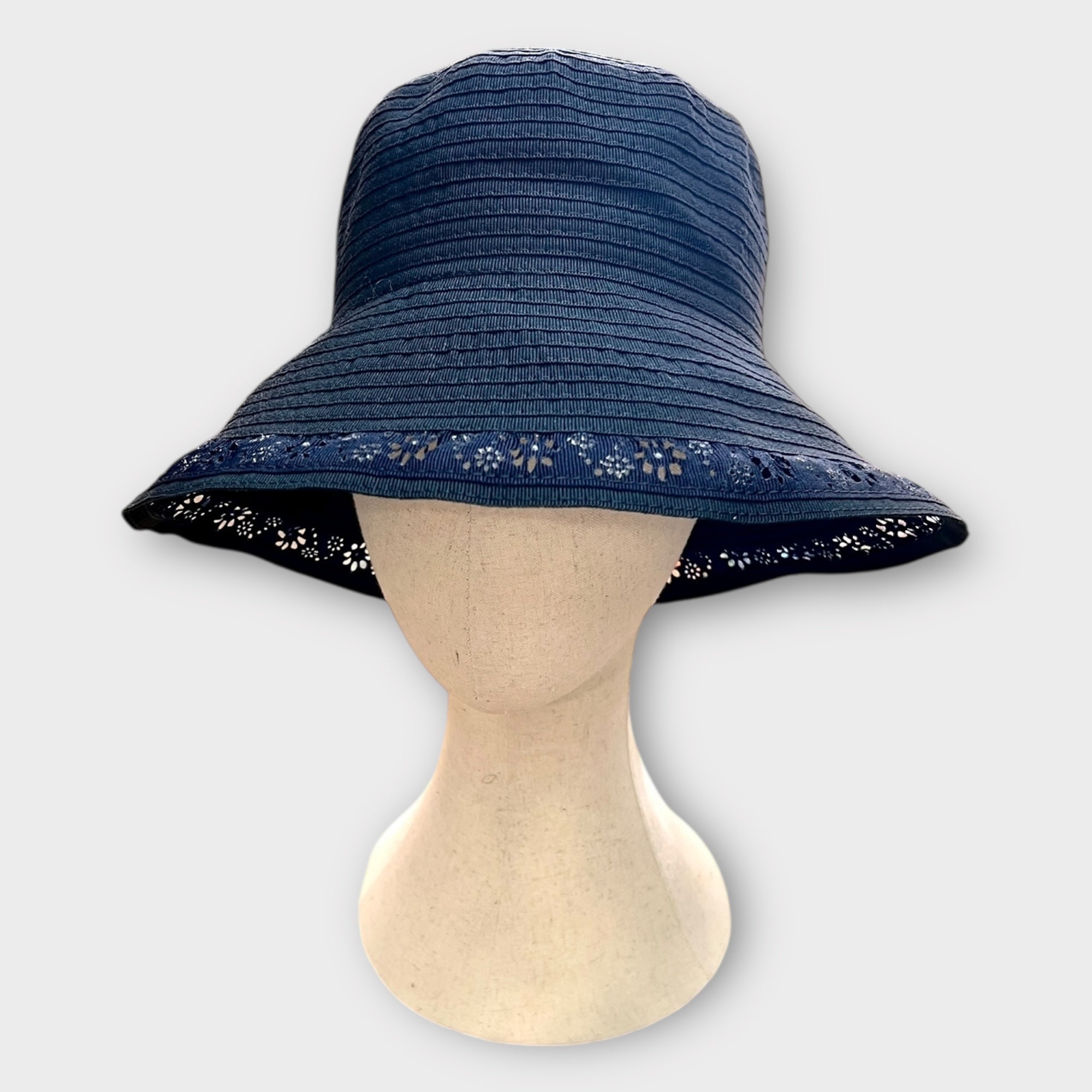 Cappello Estivo Grevi Tessuto Bordo Sangallo - Cappelleria Bacca