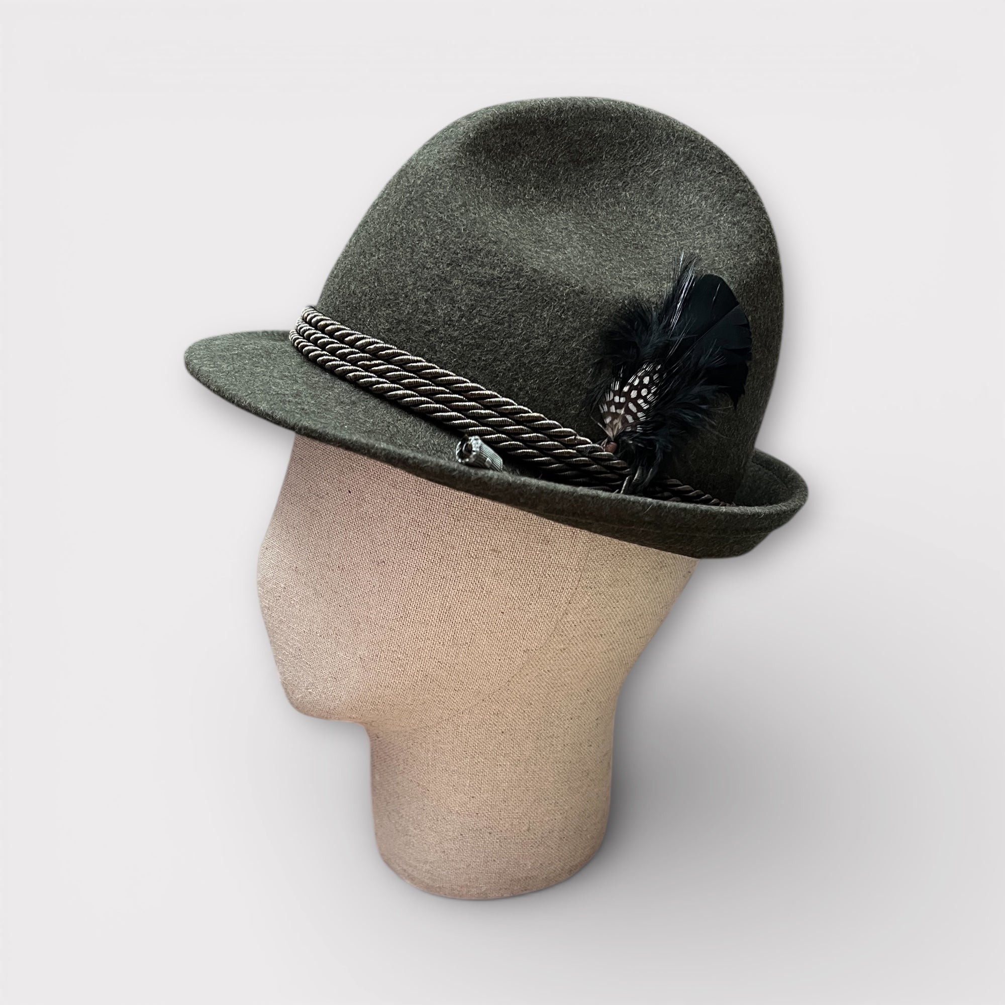 Cappello Tre Fosse Tirolese Verde cordino In Seta e Piuma - Cappelleria Bacca
