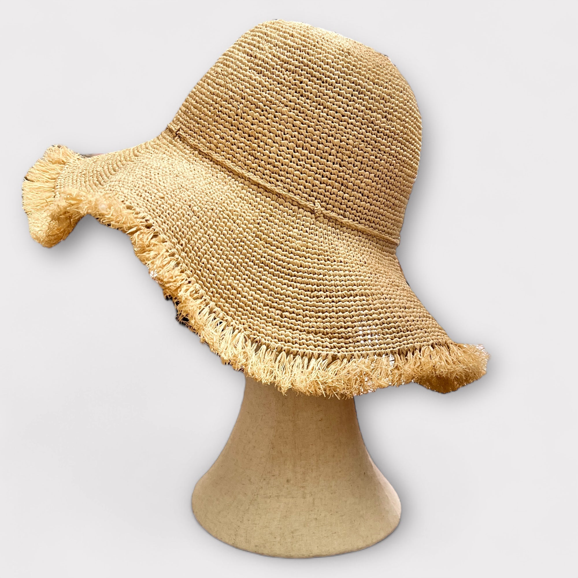 cappello in raffia crochet sfrangiato - Cappelleria Bacca