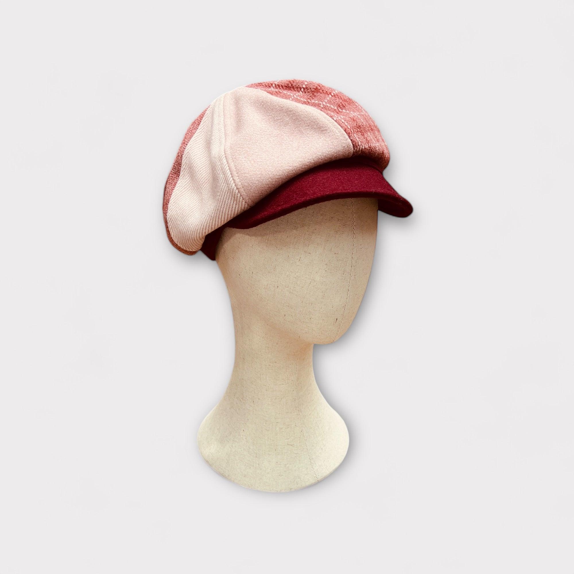 Cappello invernale donna bordeaux con visiera patchwork - Cappelleria Bacca