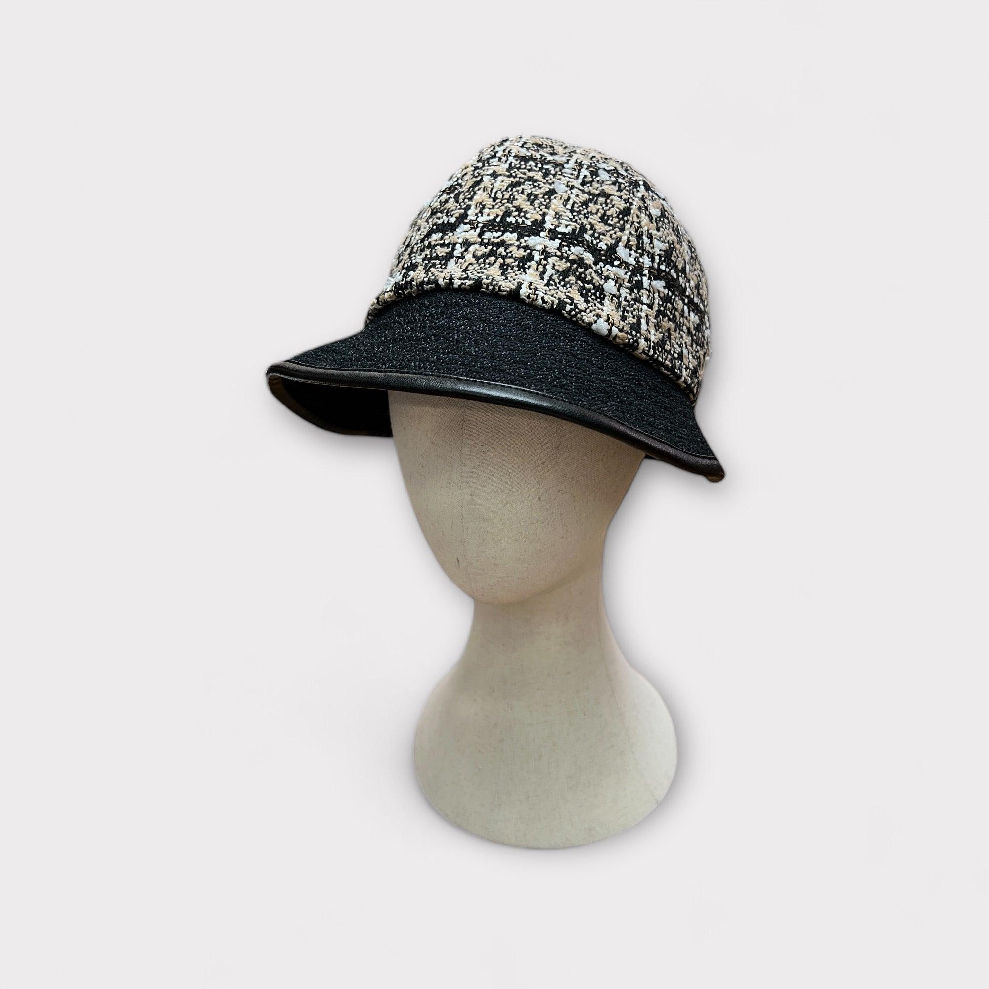 Cappello da donna cloche in tessuto boucle'