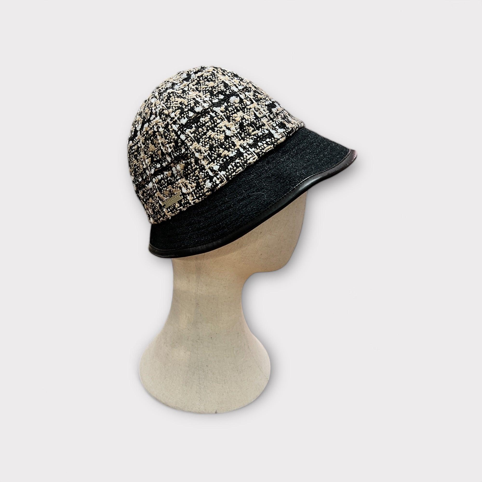 Cappello da donna cloche in tessuto boucle'