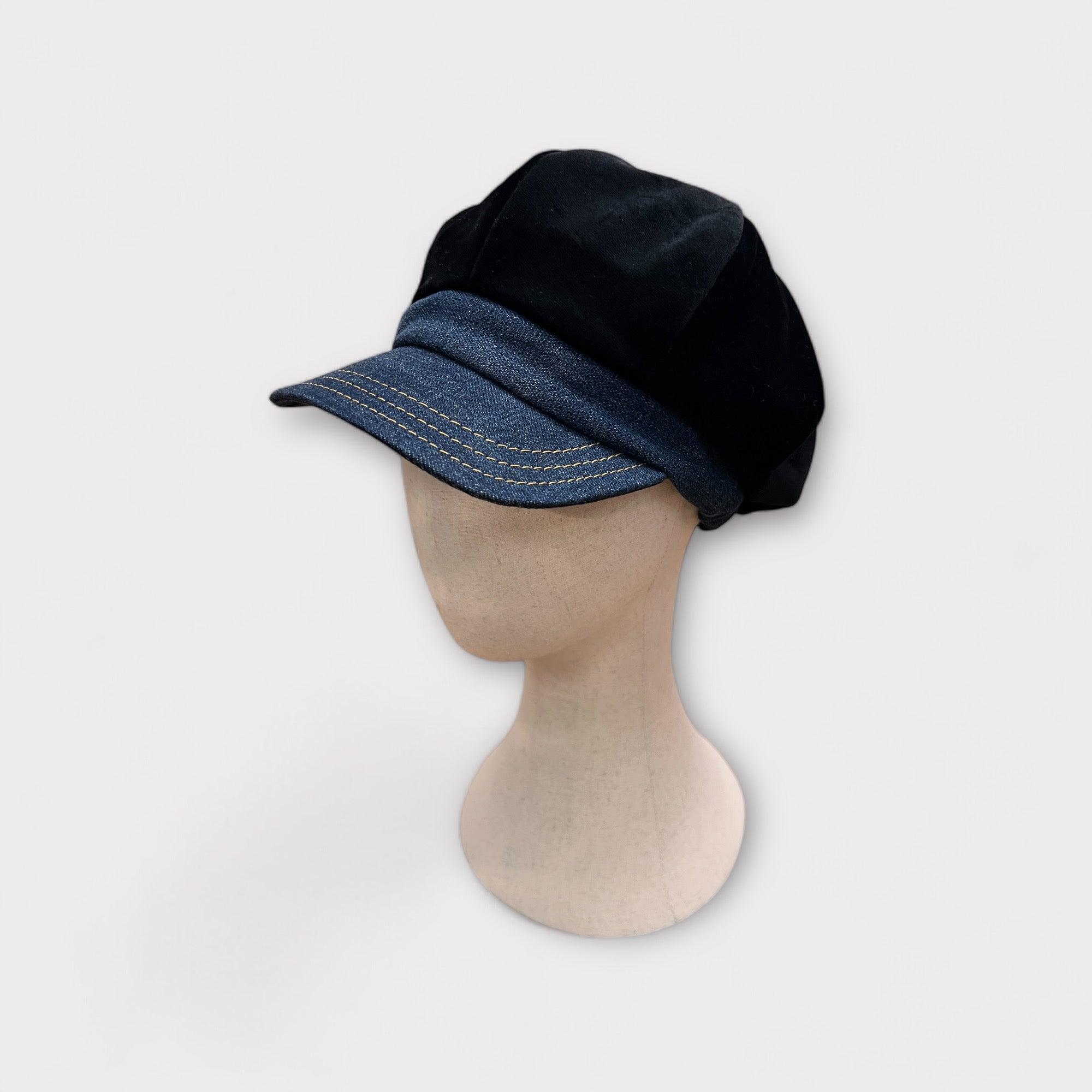 Cappello Donna Invernale Con Visiera In velluto Nero
