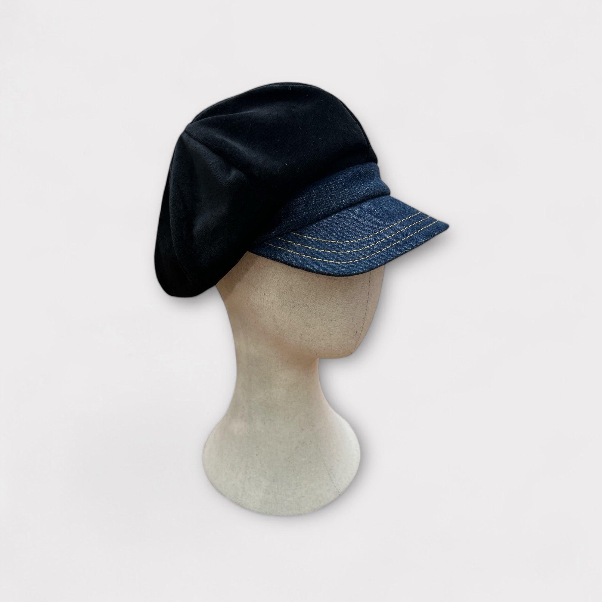 Cappello Donna Invernale Con Visiera In velluto Nero