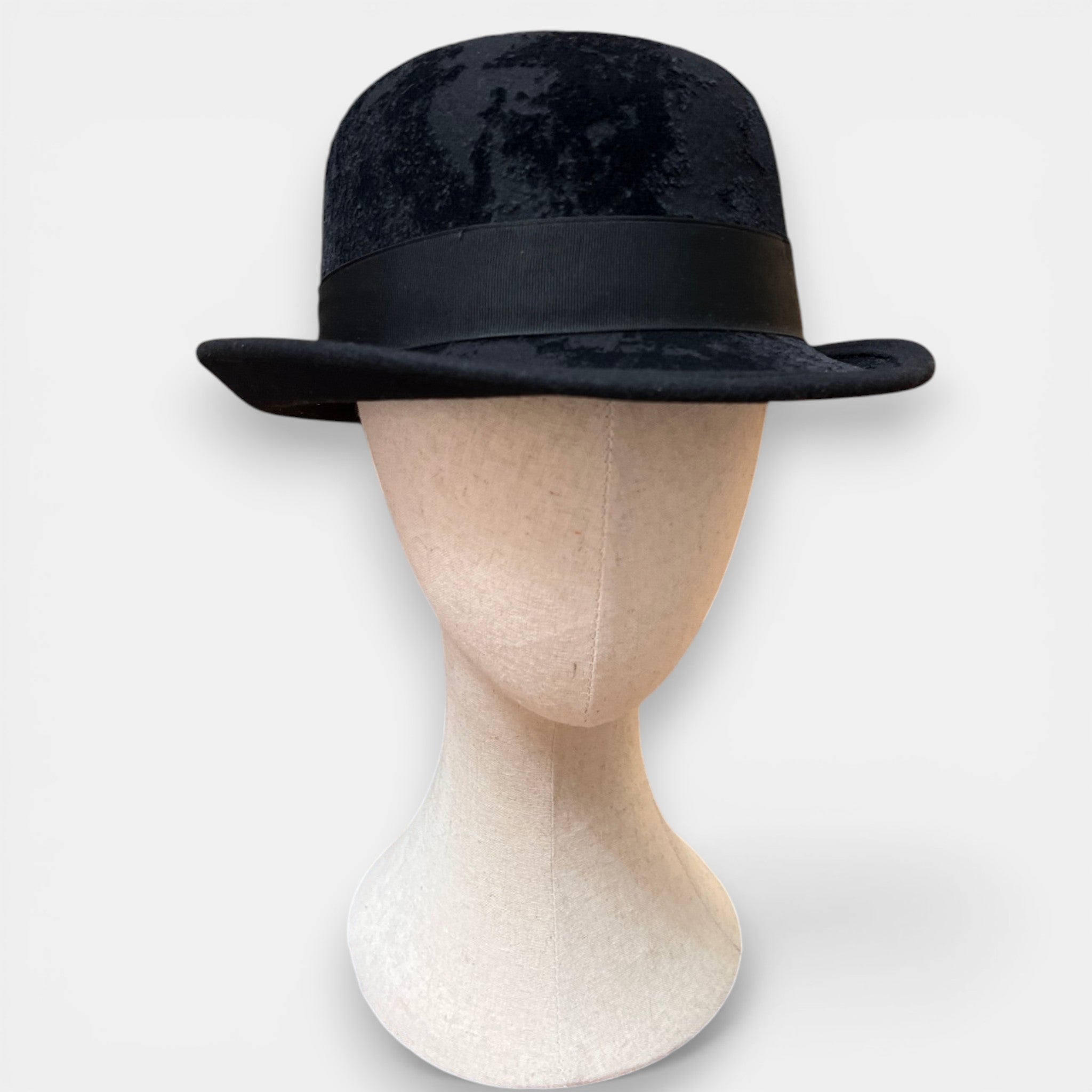 Bombetta Unisex Nera in Feltro Di Lana Effetto Velluto - Cappelleria Bacca