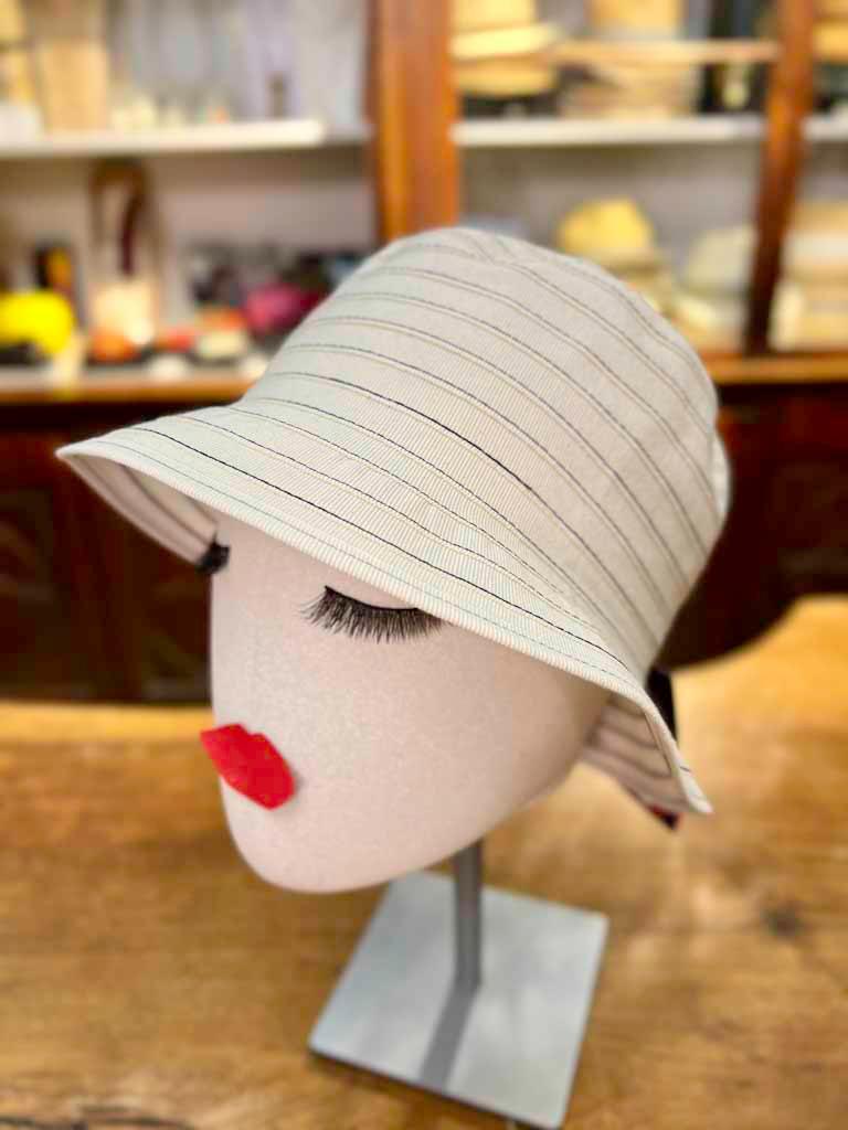 Cappello Bucket In Cotone Color Avorio  Arrotolabile
